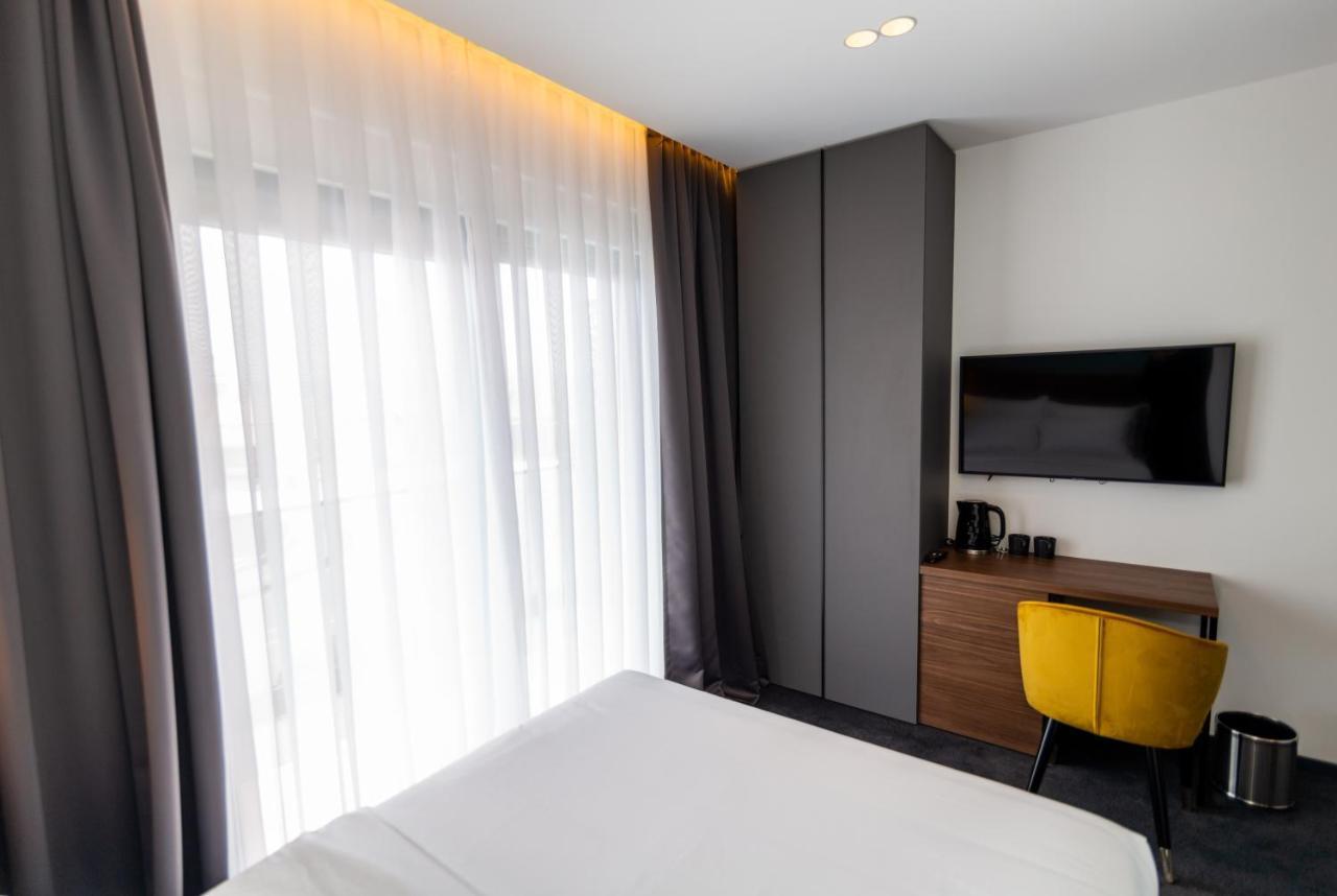 Boutique Rooms 76 Имотски Екстериор снимка