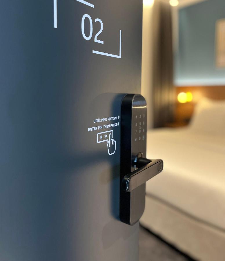 Boutique Rooms 76 Имотски Екстериор снимка